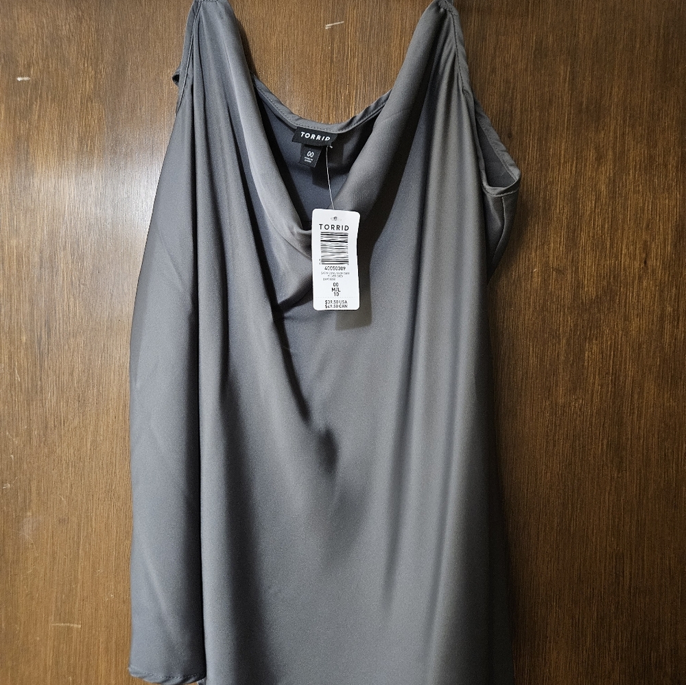 Torrid gray satin cowl neck cami size 00
